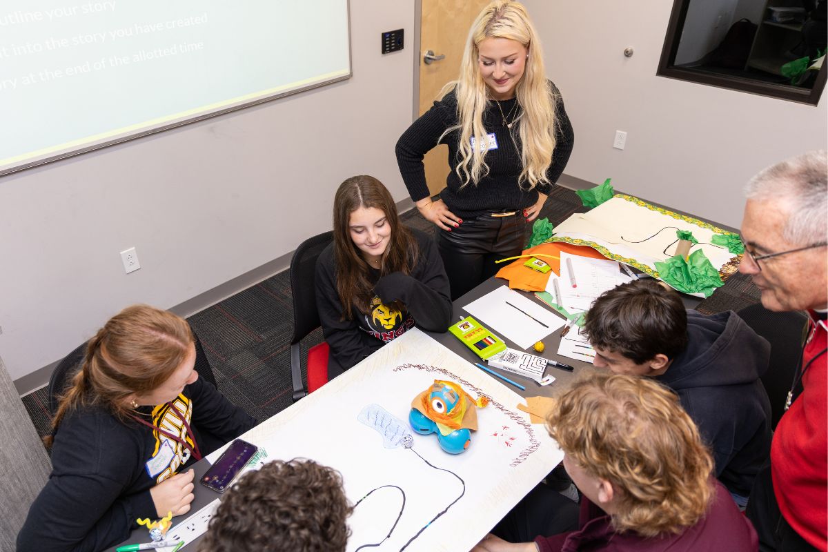 Noyce Grants Robotics Event