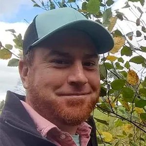 portrait photo of Justin outdoors