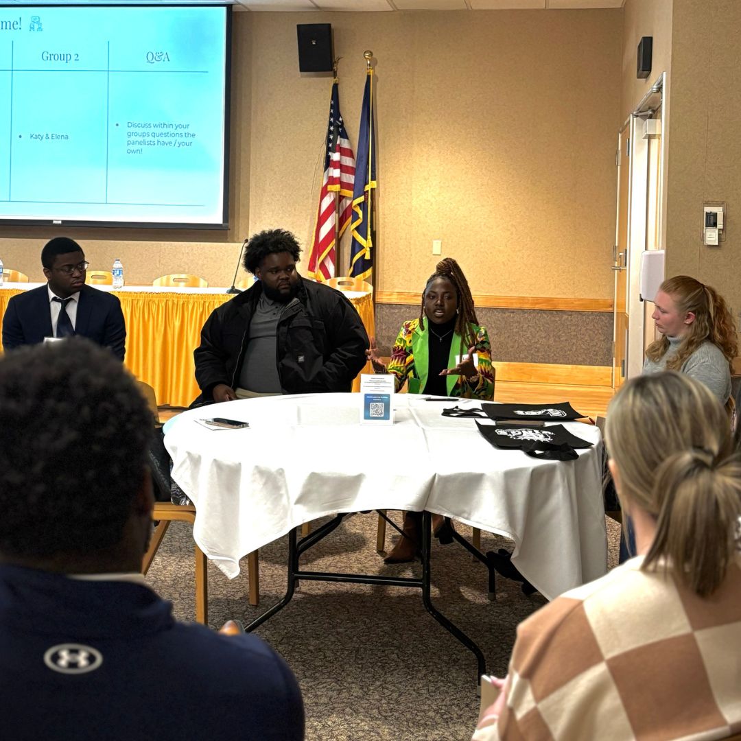 Image of a breakout session with students.