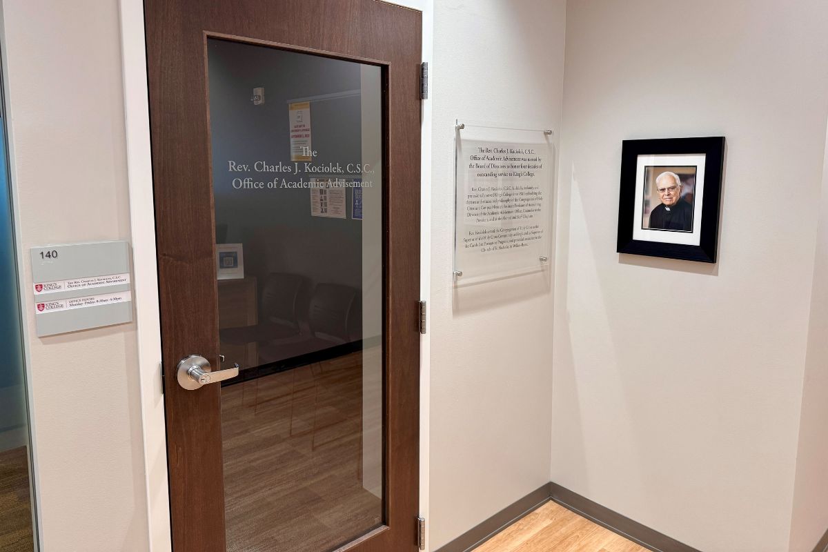 Father Charles Office of Academic Advisement