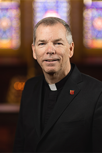 portrait photo of Tom Looney