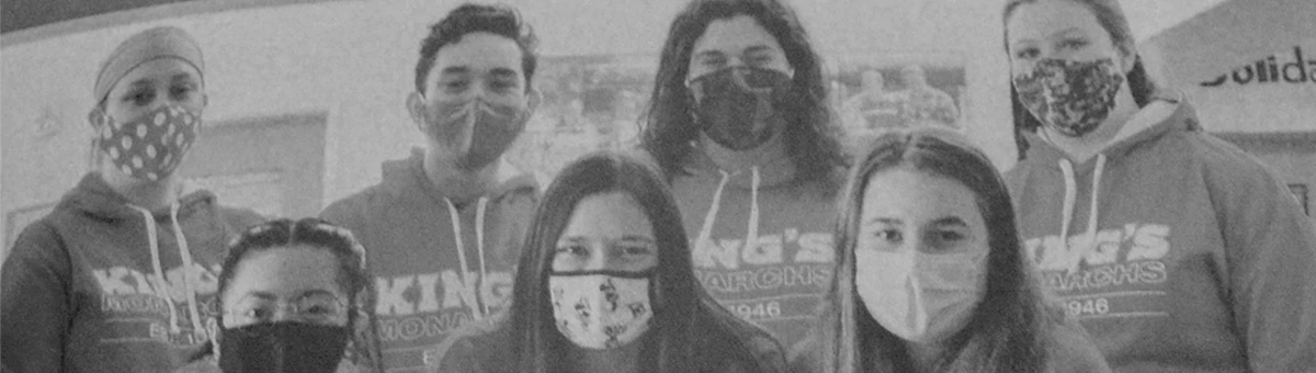 Students in medical masks during the COVID-19 pandemic